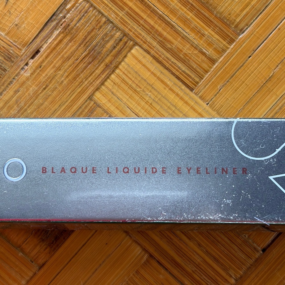 Uzo Blaque Liquid Eyeliner, brand new Allure box